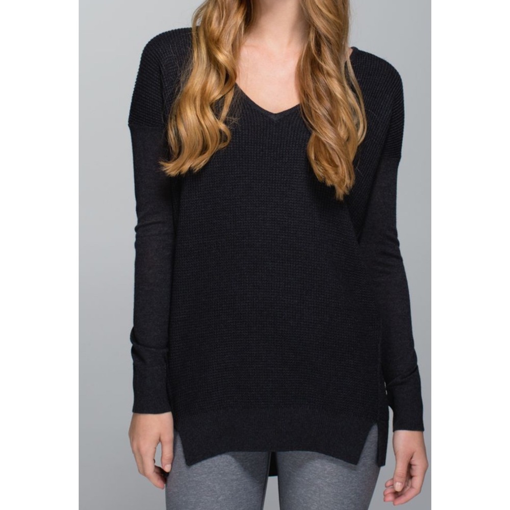 Lululemon The Sweater Life Knit Heathered Black V-Neck Relaxed Fit Size 8